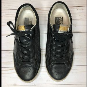 Golden goose sneakers black with black star